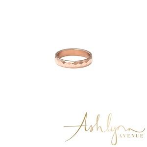 18k gold plated Ashylynn Avenue ring